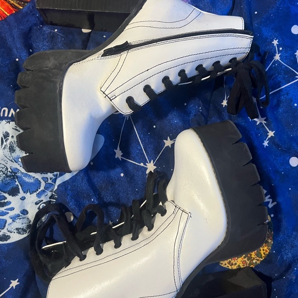 DollsKill: SugarThrillz/KillStar Boot BULK - Picture 9 of 9